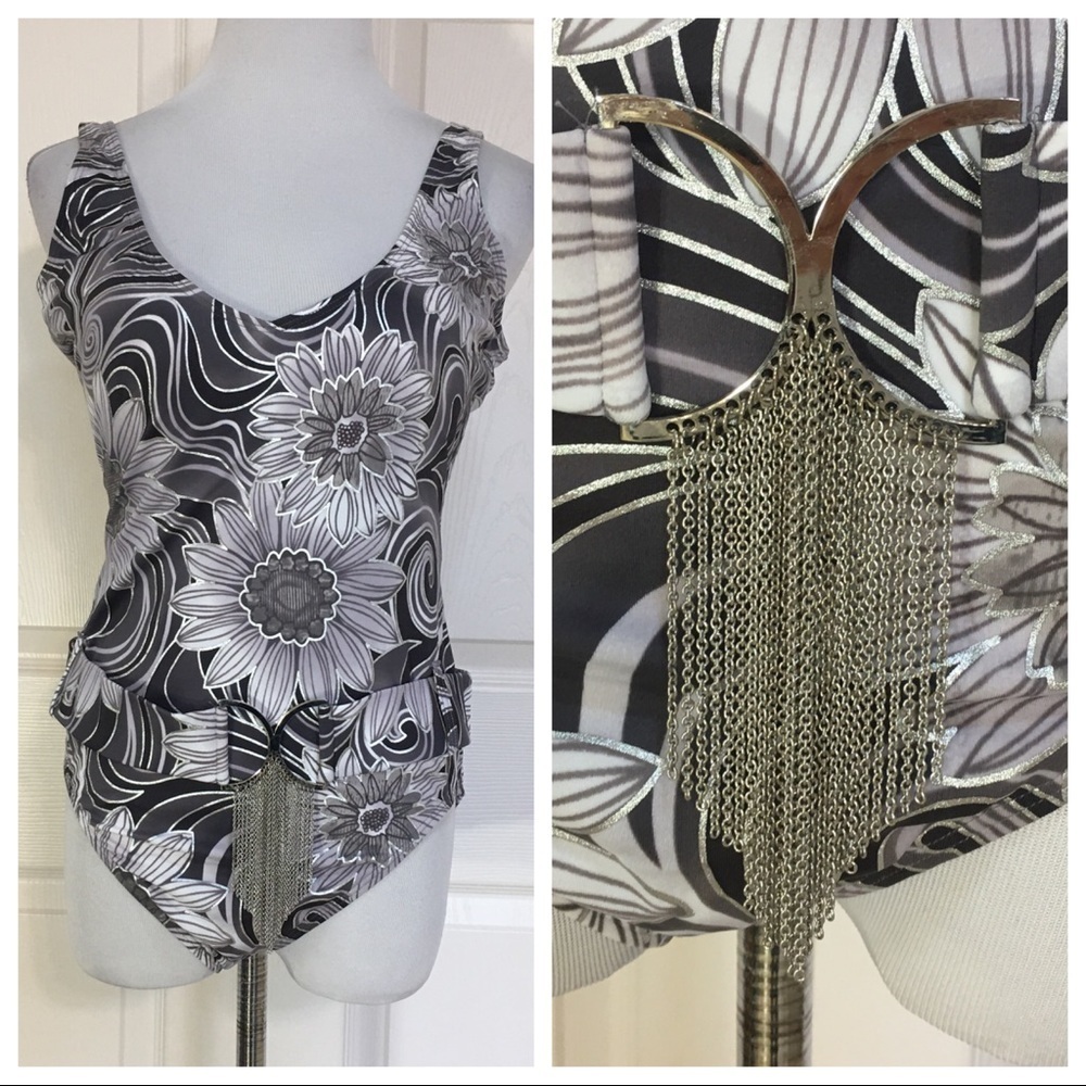 NWT! Newport News floral belted one piece